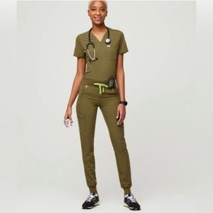 Figs Martini Olive Set